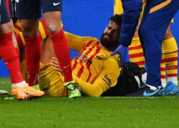 Gerard Piqué, baja del Barcelona entre tres y ocho meses por grave lesión de ligamentos
