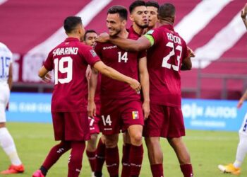 Venezuela sorprende a Chile y suma sus primeros tres puntos en la Eliminatoria