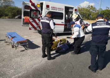 Choque de motocicletas deja un lesionado