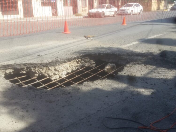 Por fin… cierran socavón