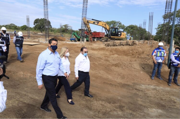 Amplían infraestructura educativa y de salud