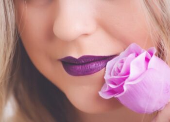 Tablago ofrece servicios para adultos por Internet