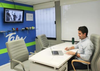 Abona Carlos Fernández a la profesionalización del deporte estatal