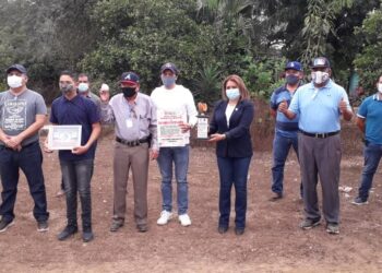 Honran trayectoria de Arnulfo”La Güera” Mata