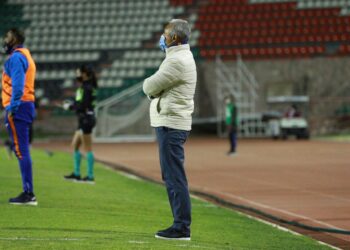 “Sigo creyendo en mi equipo”: técnico Roberto Hernández