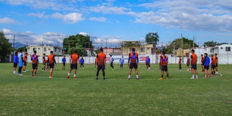 Cierran preparación y vuelan a Zacatecas