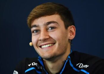 George Russell correrá con Mercedes para sustituir a Hamilton en Sakhir