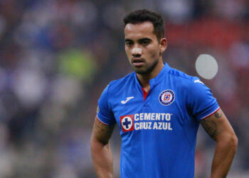 Adrián Aldrete sale por lesión del duelo ante Pumas