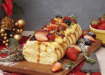 Te presentamos una receta de tronco navideño de naranja y flan de vainilla