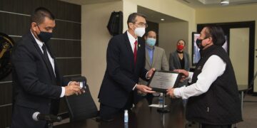 Rector apoya al personal académico de la UAT