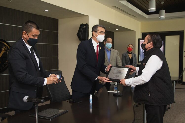 Rector apoya al personal académico de la UAT