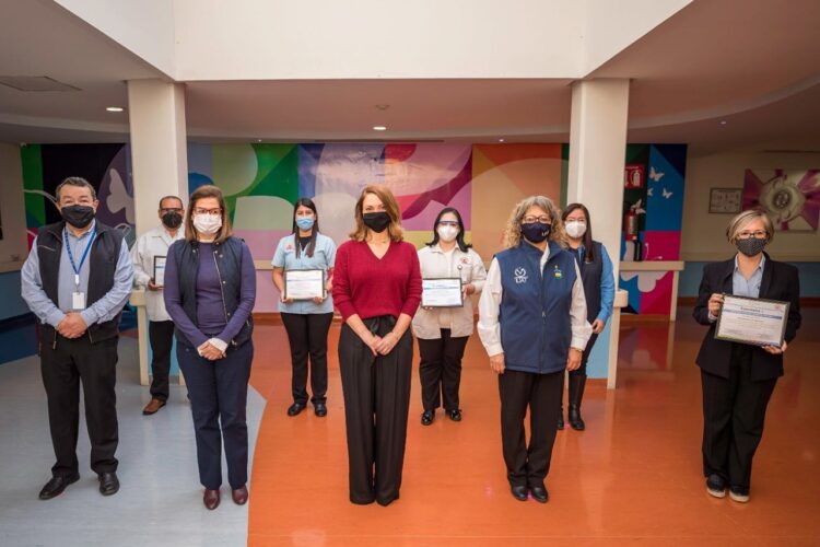Entregan DIF y UAT constancias del Diplomado en Trastornos del Espectro Autista