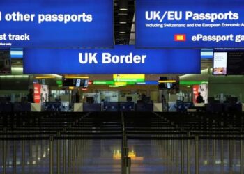 Varios países prohíben vuelos de Reino Unido por cepa de virus ¿Y México?