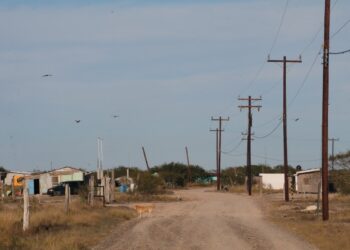 Llevan energía eléctrica a comunidades de El Mezquital, Matamoros