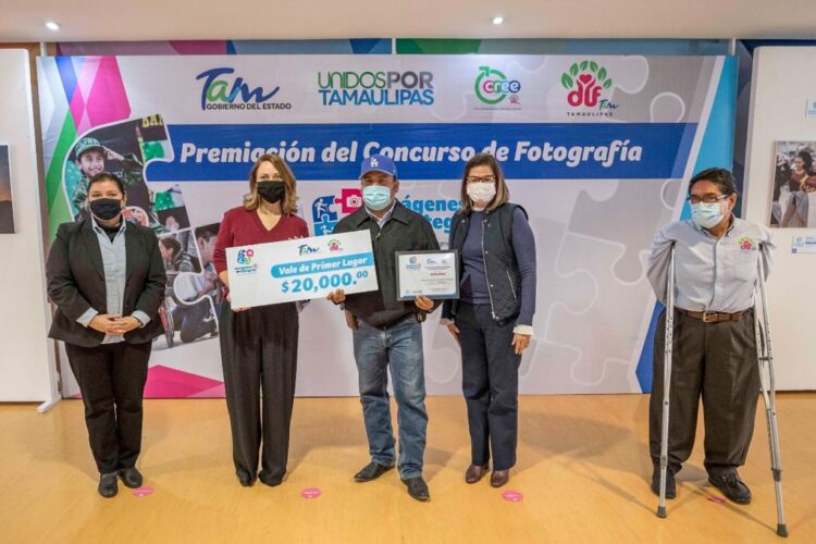 Entregan premio a ganadores del concurso de fotografía “Imágenes que Integran”