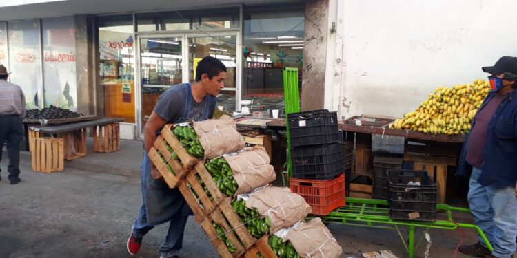 Grave apatía a usar cubrebocas en zona comercial de Cd. Victoria