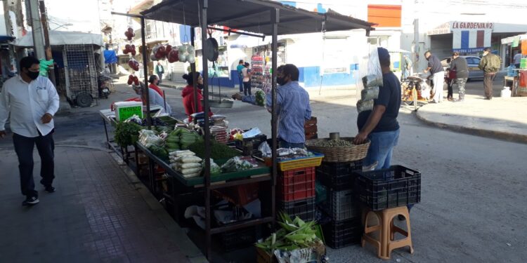 Grave apatía a usar cubrebocas en zona comercial de Cd. Victoria