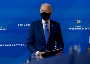 ‘La ayuda está en camino’, dice Biden ante crisis por covid en EU