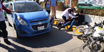 Herido motociclista tras ser arrollado por auto