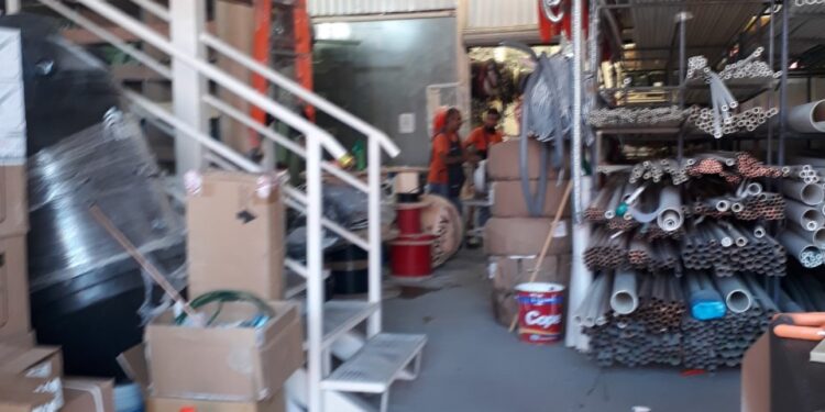 Violan comercios establecidos y ambulantes normas de prevención Covid-19