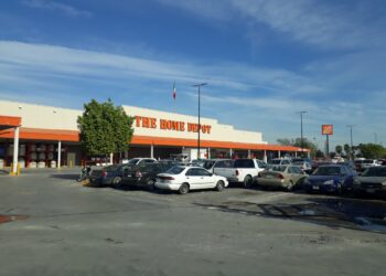 Violan comercios establecidos y ambulantes normas de prevención Covid-19