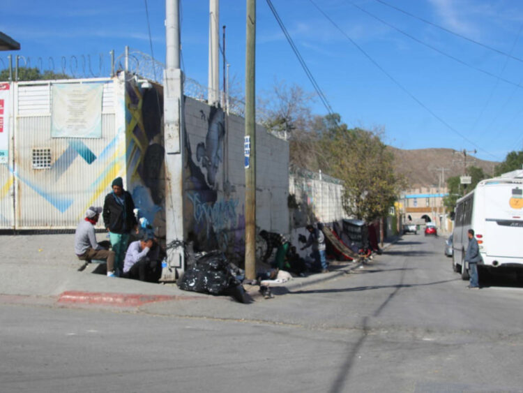 Por brote de covid cierran casa del migrante de Saltillo
