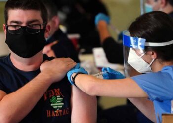 Un millón de estadunidenses ya se vacunaron contra el covid