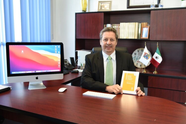 Magistrado del TRIELTAM presenta libro “Derecho Procesal Comparado en México”