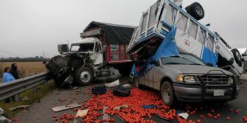 Navidad roja en Hidalgo; choques dejan 9 muertos