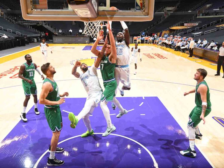 Lakers consiguen su primer triunfo de la temporada