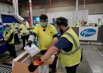 En camino a México 42 mil 900 vacunas de Pfizer