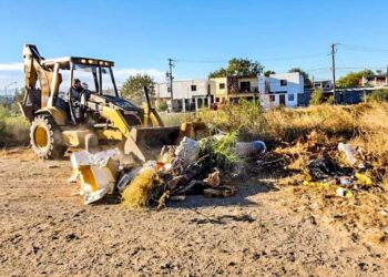 Retiran toneladas de basura del arroyo “El Coyote”