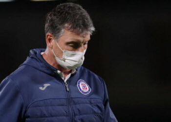 Robert Dante Siboldi renuncia como director técnico de Cruz Azul