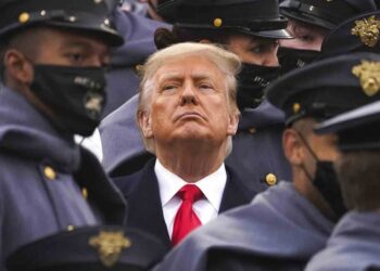 Trump convoca a sus seguidores a manifestación en enero