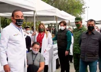 Arranca vacunación contra Covid-19 en Nuevo León