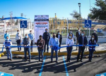 Entrega Rivas a vecinos de la Col. Palacios nueva plaza pública