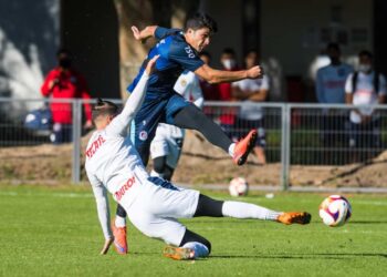 Atlético de San Luis golea a Chivas en duelo de preparación