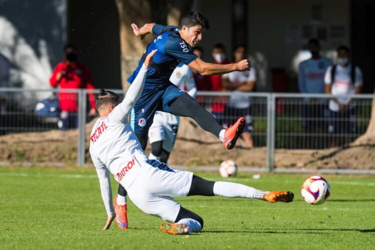 Atlético de San Luis golea a Chivas en duelo de preparación