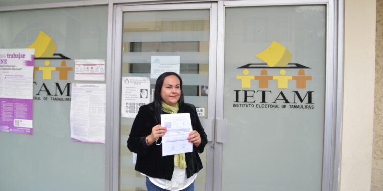 Concentran aspirantes independientes en municipios duros para el PAN