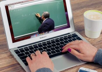 Más de 30 mil estudiantes de nivel básico sin cursar clases en línea: SET