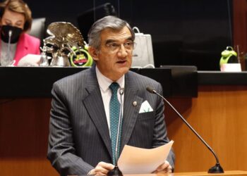 Proponen abordar política de salud desde el enfoque de sindemia