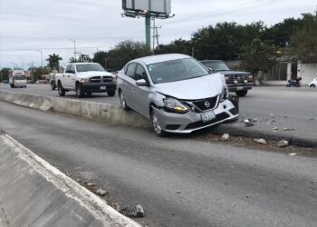 Dos heridos en aparatoso choque en ruta Victoria-Monterrey