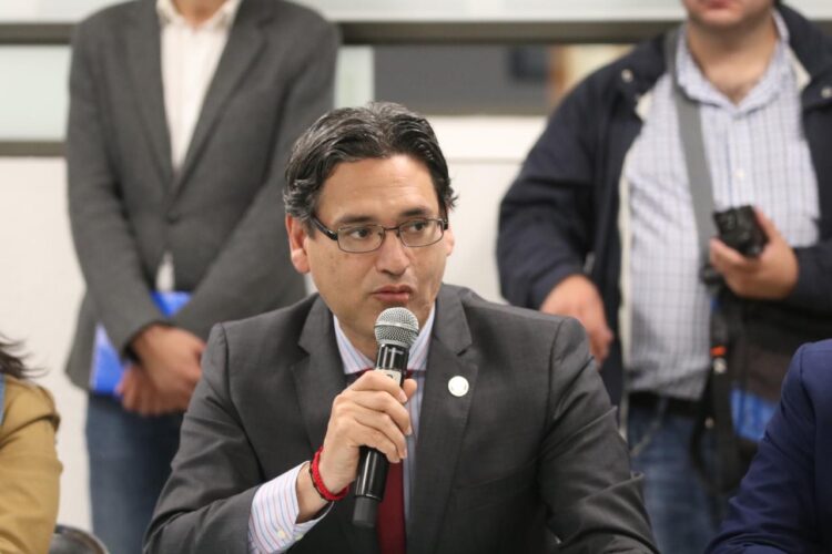 El pueblo designará candidatos de Morena en 15 gubernaturas: Erasmo