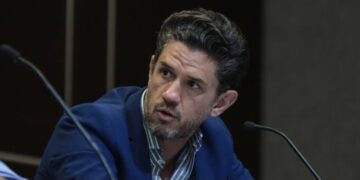 Santos demanda a Disney