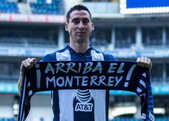 Adrián Mora, nuevo refuerzo de Monterrey