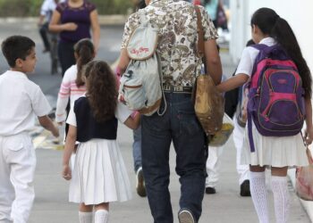 Retorno a clases no depende de vacuna contra Covid-19