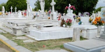 Utilizarían estacionamiento como panteón