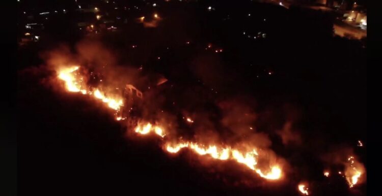 Se incendia la casona abandonada