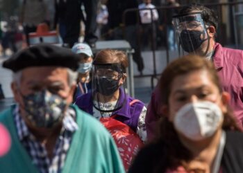 Cubrebocas disminuye probabilidad de enfermedad respiratoria: neumóloga