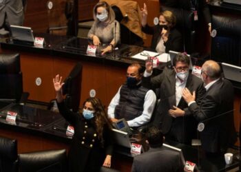 Senado aprueba regular a agentes extranjeros